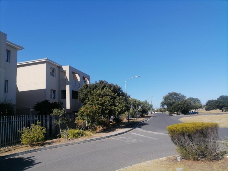 1 Bedroom Property for Sale in Thornton Western Cape